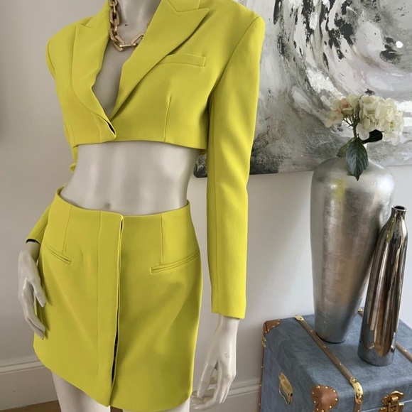 Bloggers favorite Zara cut out blazer dress - Picture 7 of 9